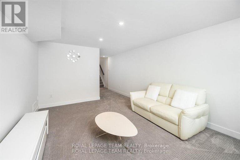 28271159/341-big-dipper-street/riverside-southgloucester-glen/ottawa/ontario/K4M0J3_34