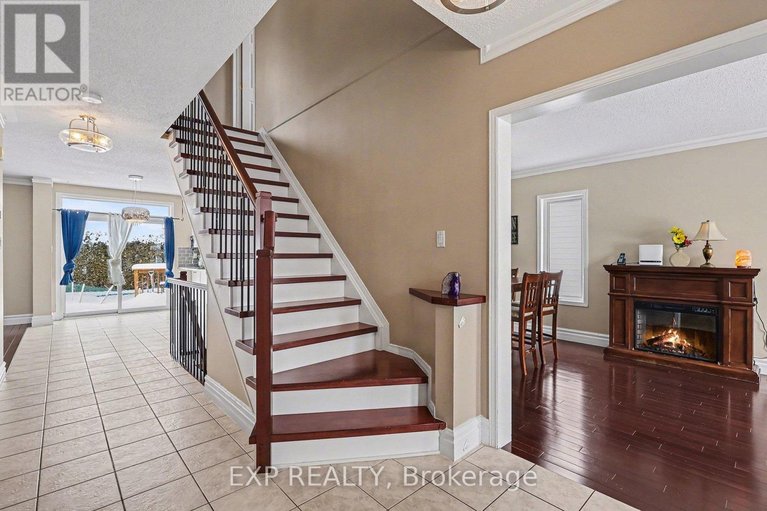 29453383/61-lamadeleine-boulevard/embrun/russell/ontario/K0A1W0_4