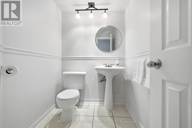 29358024/205-briston-private/hunt-club-park/ottawa/ontario/K1G5R5_8