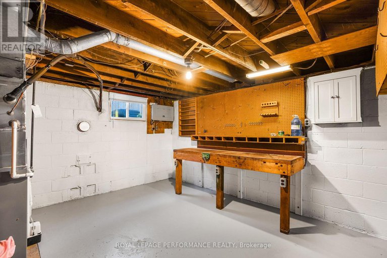29004897/1315-kilborn-avenue/applewood-acres/ottawa/ontario/K1H6L2_17