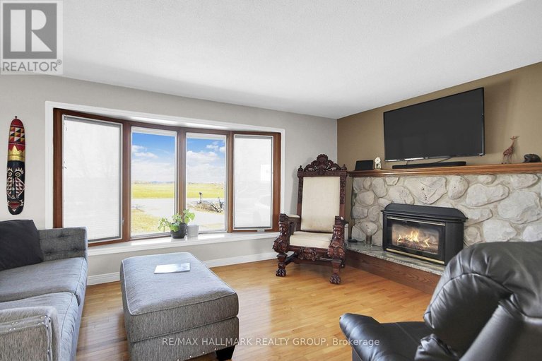 29530711/6151-malakoff-road/rideau-twp-south-to-roger-stevens-drive/ottawa/ontario/K0A2Z0_5