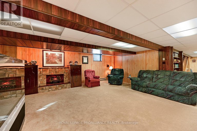 29265247/6324-cty-rd-15-road/augusta-twp/augusta/ontario/K6V5T2_38