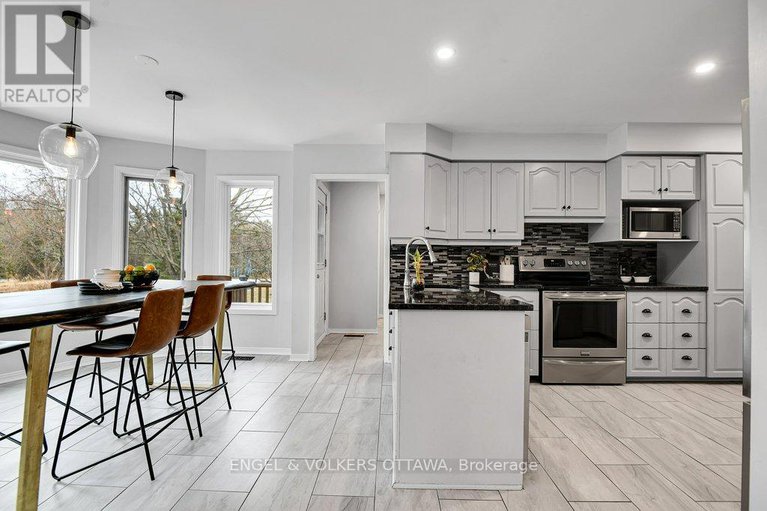 28654576/102-delaney-drive/huntley-ward-south-west/ottawa/ontario/K0A1L0_12