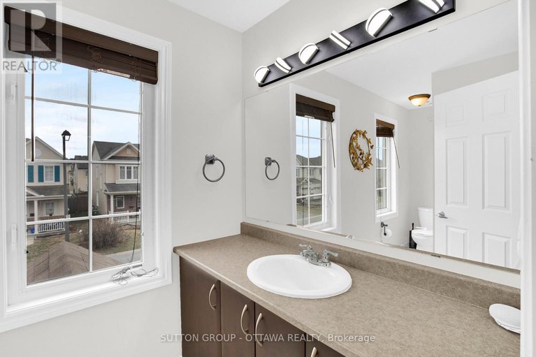 28595702/3123-burritts-rapids-place/half-moon-bay/ottawa/ontario/K2J0S8_24
