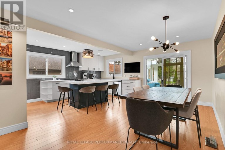 29606505/328-pleasant-park-road/alta-vistafaircrest-heights/ottawa/ontario/K1H5M8_9