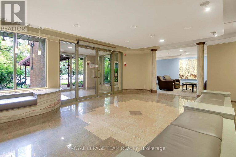 28815929/804-100-grant-carman-drive/borden-farmstewart-farmcarleton-heightsparkwood-hills/ottawa/ontario/K2E8B8_3