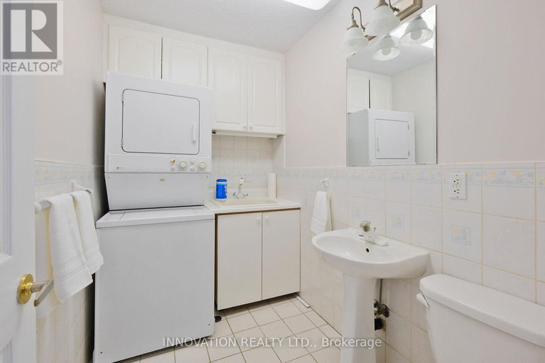 28392162/7-colville-court/beaverbrook/ottawa/ontario/K2K1A9_24