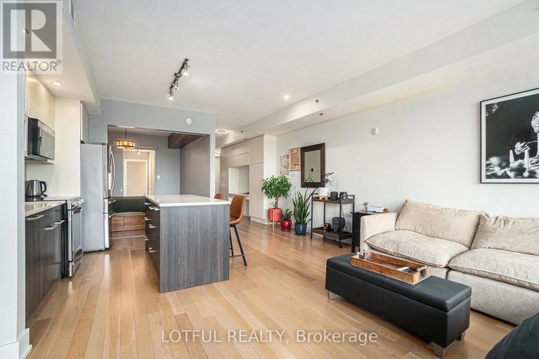 28443665/701-98-richmond-road/westborohampton-park/ottawa/ontario/K1Z0B2_10