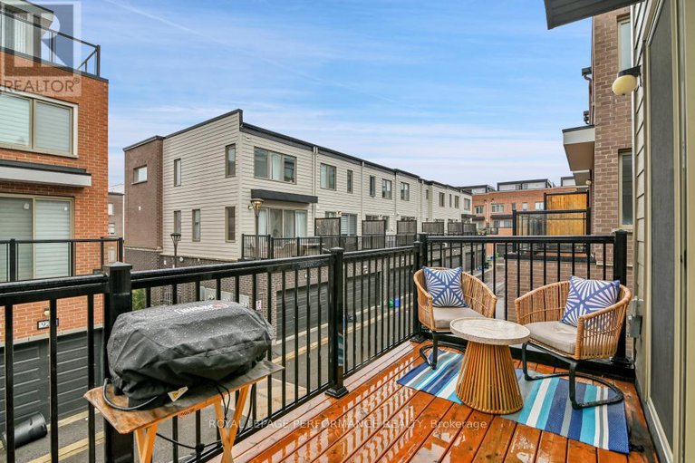 29064818/215-makadewa-private/cfb-rockcliffe-and-area/ottawa/ontario/K1K4Z9_11