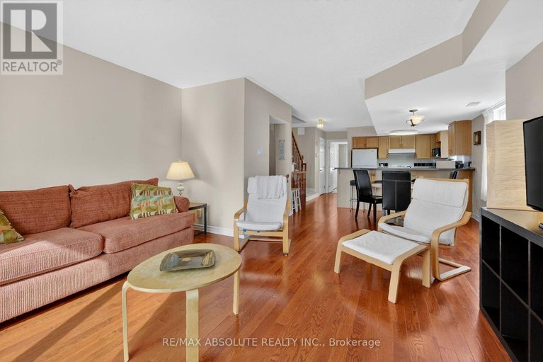 29485306/117-tall-pines-private/leslie-park/ottawa/ontario/K2H1H1_12