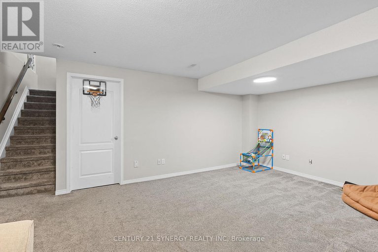 28708974/1790-plainridge-crescent/notting-hillsummerside/ottawa/ontario/K4A0M2_35