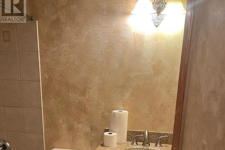 29142160/204-158b-mcarthur-avenue/vanier/ottawa/ontario/K1L8C9_10