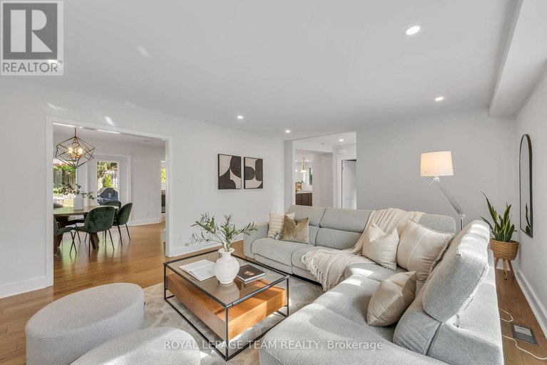 28806110/2233-beaver-avenue/alta-vista/ottawa/ontario/K1H7W3_10