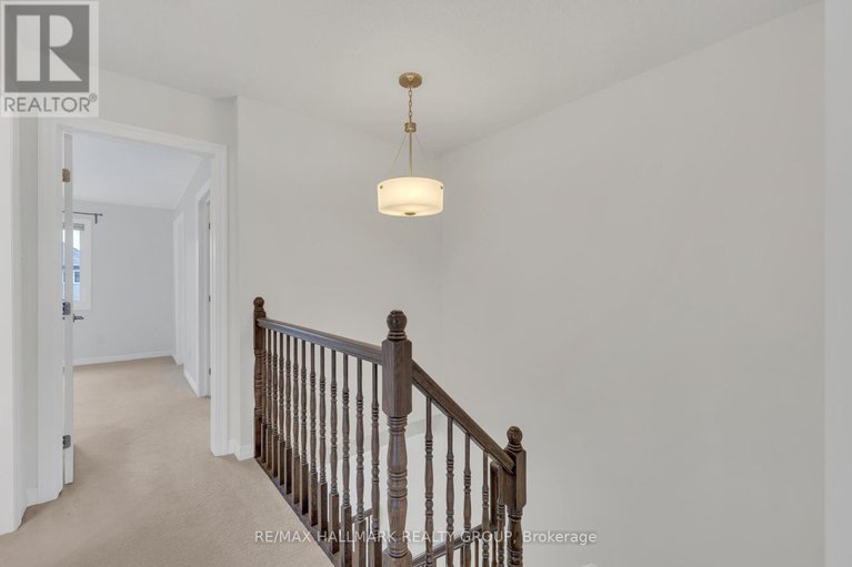 28617681/1022-cobble-hill-drive/cedargrovefraserdale/ottawa/ontario/K2J0J7_12