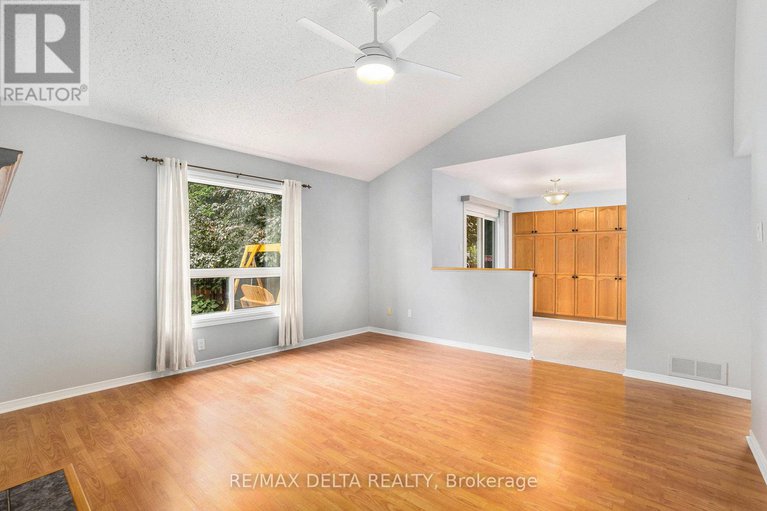 28529206/664-arc-en-ciel-street/fallingbrookgardenway-south/ottawa/ontario/K4A3H8_19