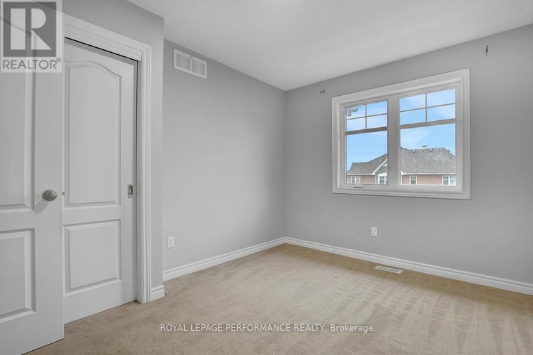 29033404/880-white-alder-avenue/blossom-parkkemp-parkfindlay-creek/ottawa/ontario/K1T0H4_23