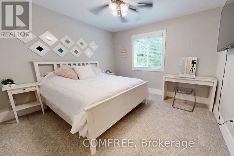 28737976/70-sirocco-crescent/stittsville-north/ottawa/ontario/K2S2C8_24