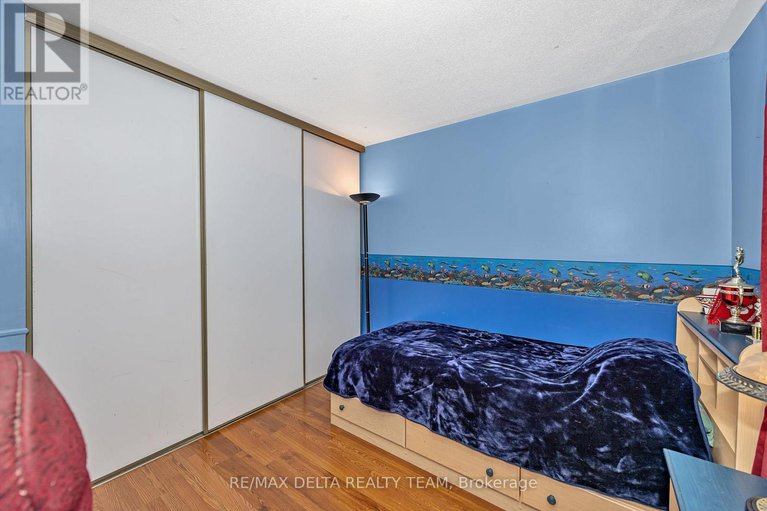 28904368/427-mockingbird-drive/chatelaine-village/ottawa/ontario/K1E2A8_23