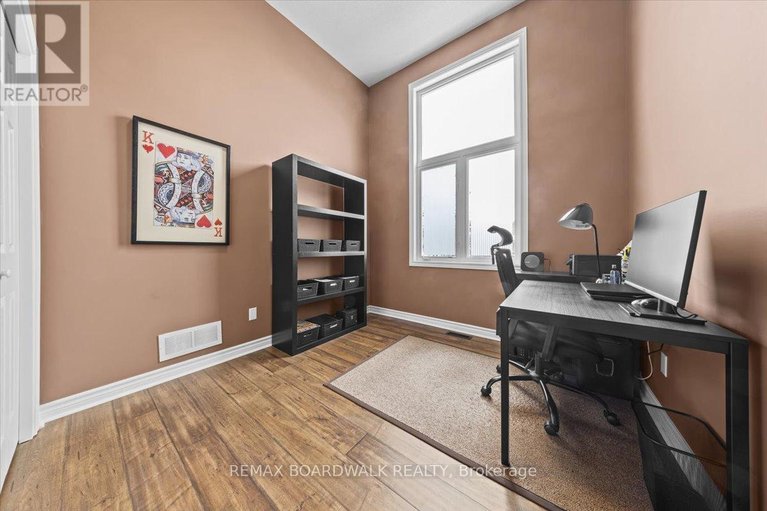 29434399/265-parkrose-private/chatelaine-village/ottawa/ontario/K4A0N8_27