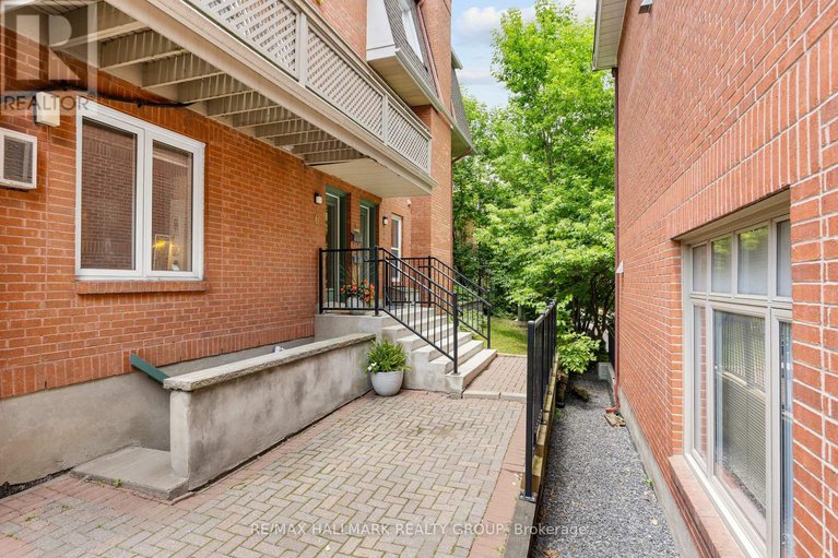 28484055/2-19-montcalm-street/ottawa-east/ottawa/ontario/K1S0A2_31