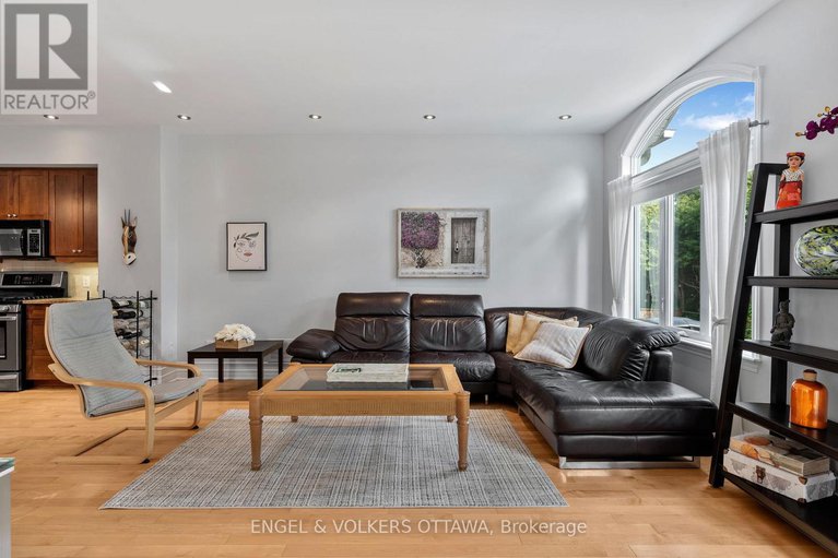28836354/110-encore-private/city-viewskylinefisher-heightsparkwood-hills/ottawa/ontario/K2E0A2_15
