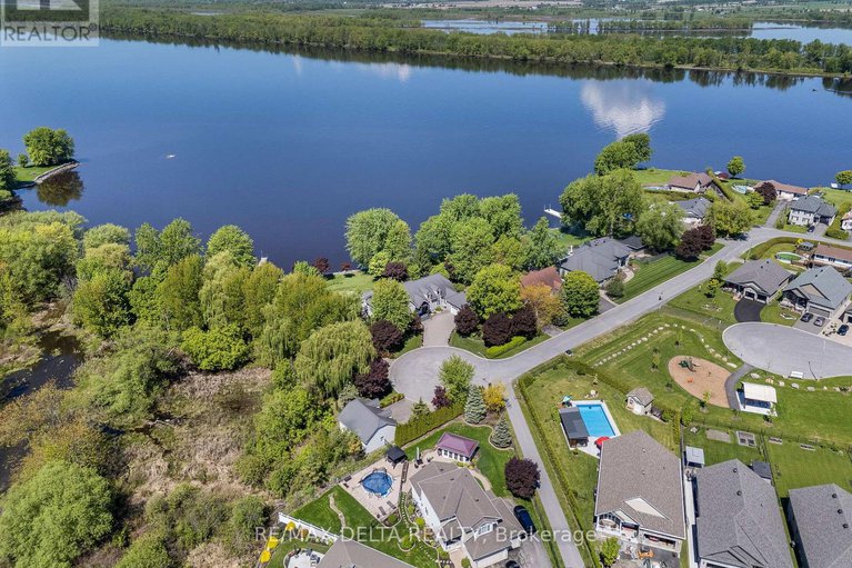 28387496/2584-woods-street/town-of-rockland/clarence-rockland/ontario/K4K1J2_49