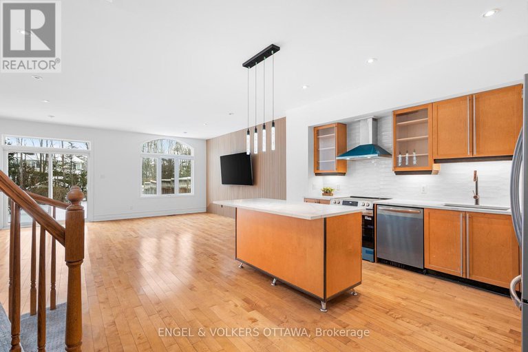 29344132/318-parkin-circle/blossom-parkkemp-parkfindlay-creek/ottawa/ontario/K1T4G6_10