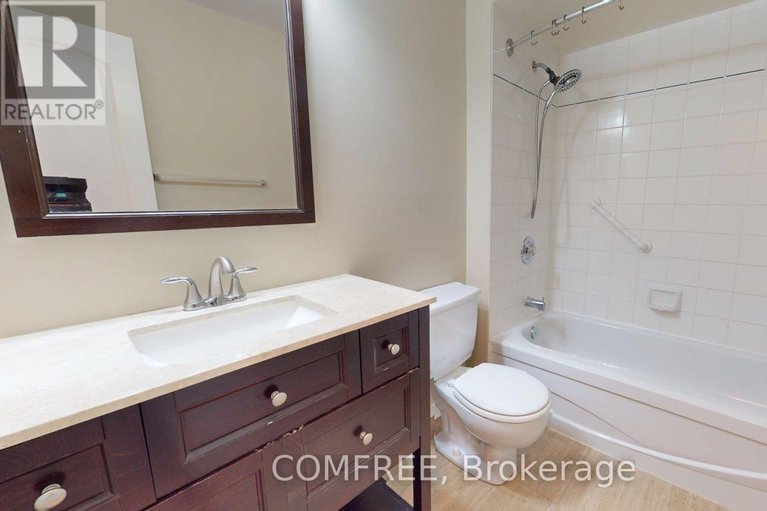 28543970/4-4-waterfall-lane/westcliffe-estates/ottawa/ontario/K2H9M9_10