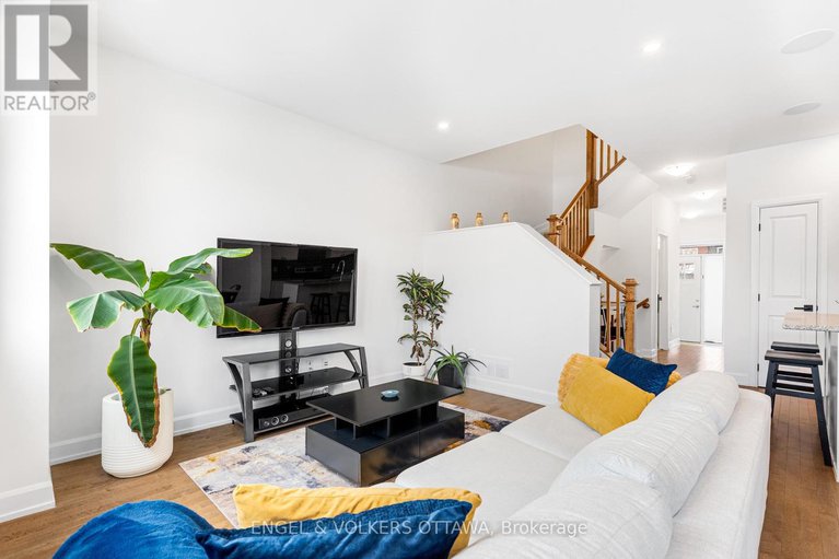 29353855/56-gardenpost-terrace/avalon-west/ottawa/ontario/K4A5H2_20