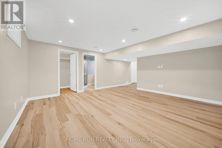 29593608/284-par-la-ville-circle/stittsville-north/ottawa/ontario/K2S0M4_28