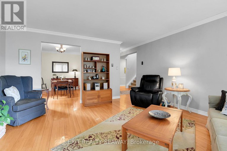 28431917/38-spruce-street/ingleside/south-stormont/ontario/K0C1M0_11
