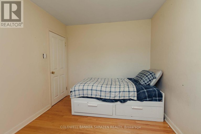28588729/18-stinson-avenue/lynwood-village/ottawa/ontario/K2H6N1_10