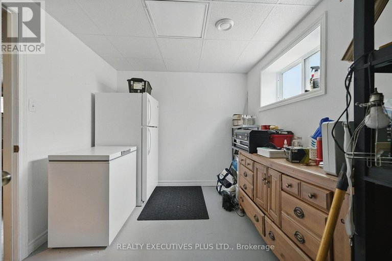 29510605/2709-sylvain-street/town-of-rockland/clarence-rockland/ontario/K4K1S6_33