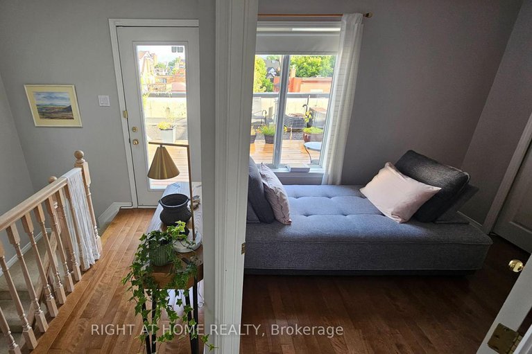 29127565/4-thorburn-private/lower-town/ottawa/ontario/K1N1G4_42