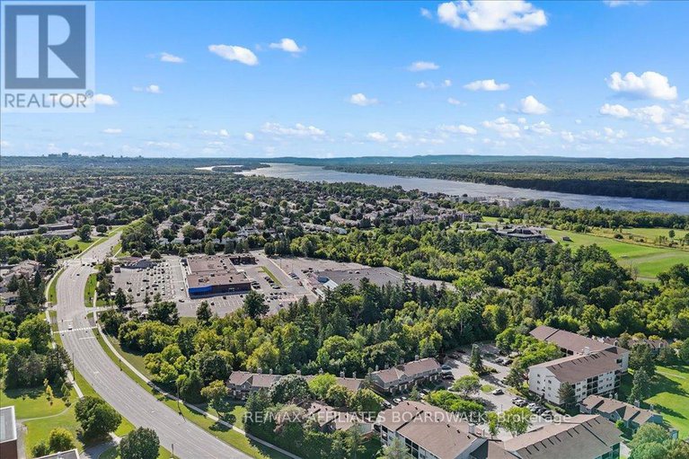 28857204/6482-bilberry-drive/convent-glen-north/ottawa/ontario/K1C4N8_37