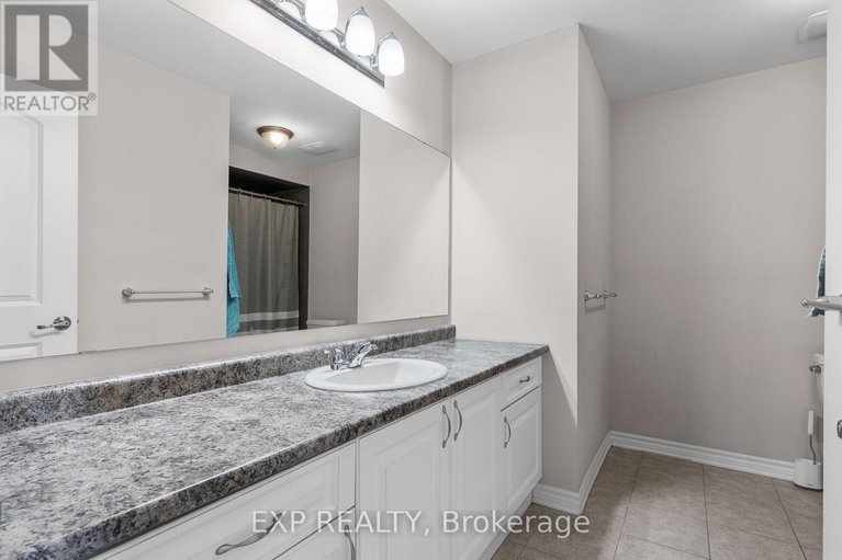 28275401/206-ponderosa-street/emerald-meadowstrailwest/ottawa/ontario/K2V0J6_21