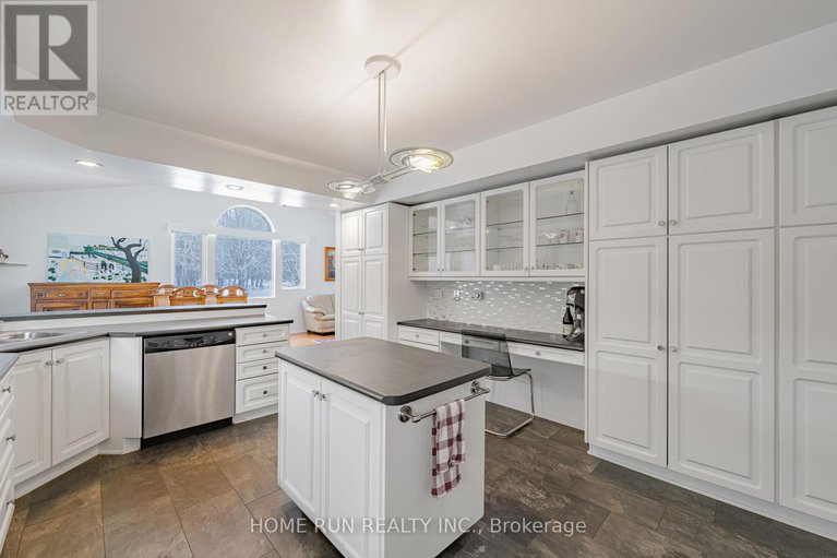 29168819/1545-sherruby-way/rural-kanata-central/ottawa/ontario/K2W1A9_15