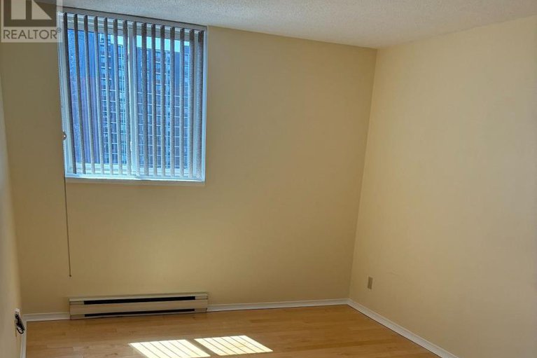 28731327/811-1705-playfair-drive/playfair-park/ottawa/ontario/K1H8P6_15