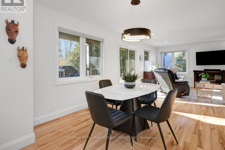 28386152/23-tunis-avenue/carlington/ottawa/ontario/K1Z7R6_10