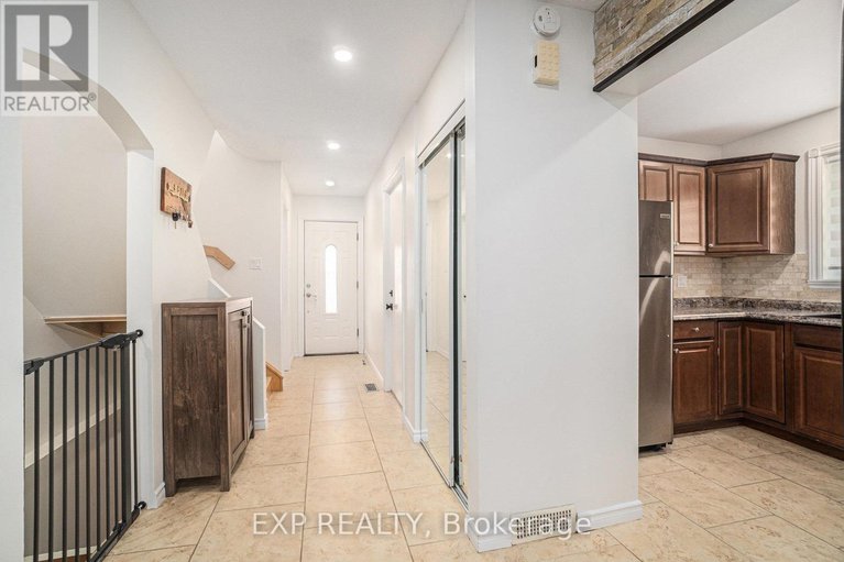 28430492/5-benlark-road/on-the-green/ottawa/ontario/K2J2L5_5