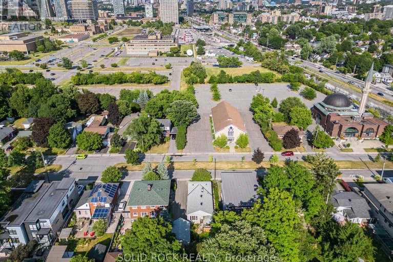 28735074/236-northwestern-avenue/ottawa-westtunneys-pasture/ottawa/ontario/K1Y0M3_38