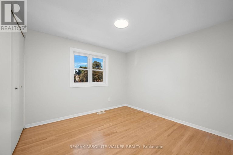 28940164/917-rand-avenue/riverside-park-south/ottawa/ontario/K1V6X3_24