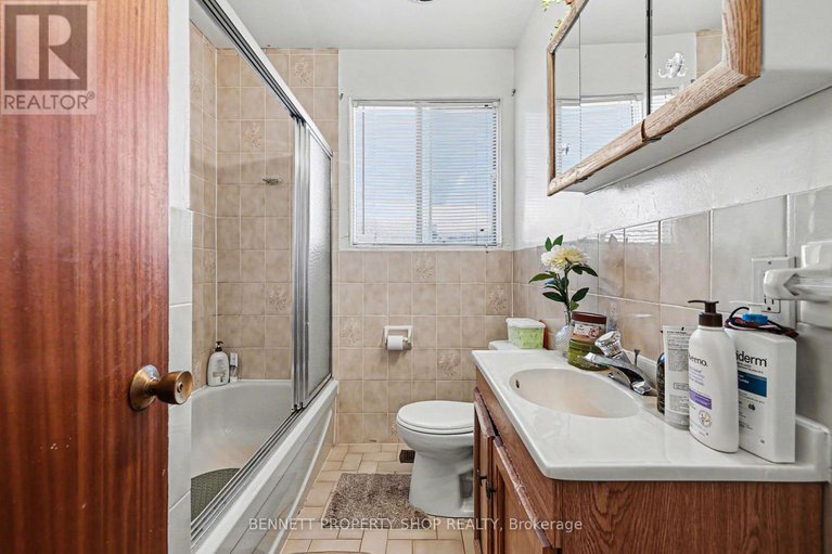 29427976/1112-cobden-road/parkway-park/ottawa/ontario/K2C2Z2_7