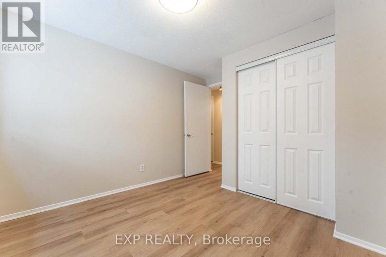 29444282/45a-802-st-andre-drive/hiawatha-parkconvent-glen/ottawa/ontario/K1C4R3_24