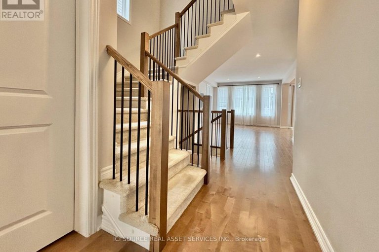 28905249/106-equitation-circle/goulbourn-twp-from-franktown-rdsouth-to-rideau/ottawa/ontario/K0A2Z0_4