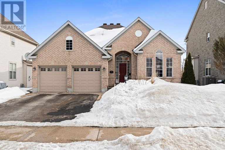 29386264/19-fencerow-way/stonebridge/ottawa/ontario/K2J4X8_1