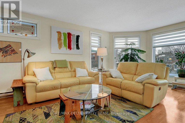 28176941/302a-62-donald-street/overbrook/ottawa/ontario/K1K1N2_17