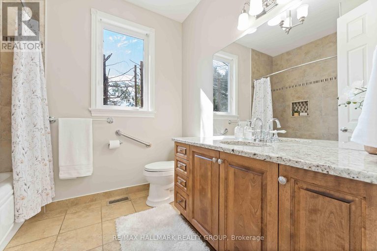 29399472/84-chanonhouse-drive/richmond/ottawa/ontario/K0A2Z0_25