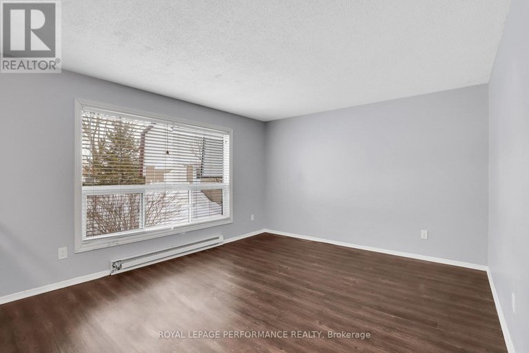 29402527/8d-lovell-lane/westcliffe-estates/ottawa/ontario/K2H9B6_14