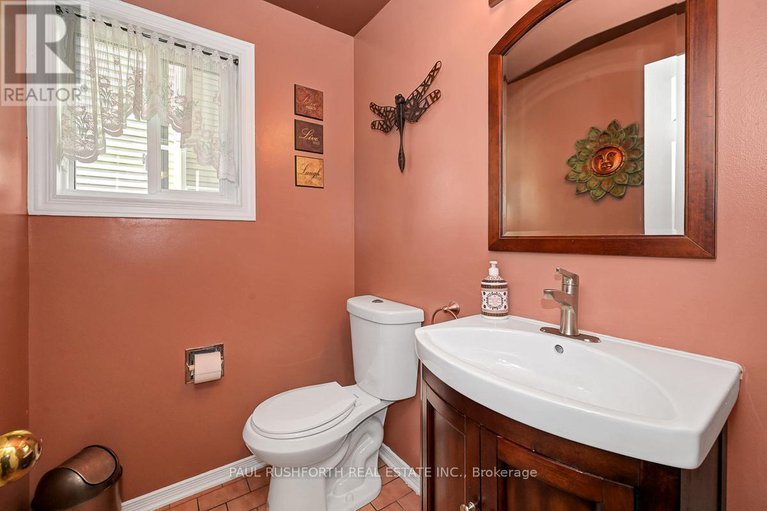 28843560/1793-hunters-run-drive/chapel-hill/ottawa/ontario/K1C6X3_16